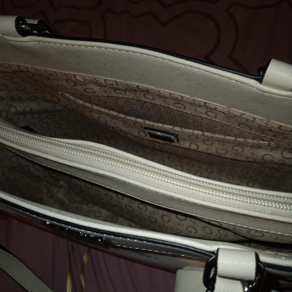 Purse - Picture 2 of 2